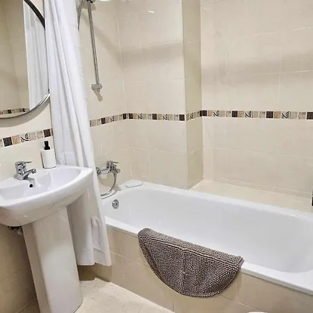 Apartment Sunlit Casa Bonita With Free Parking