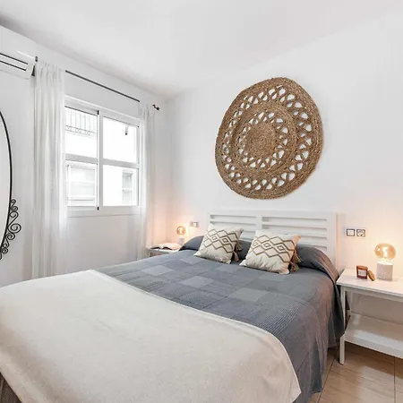 Sunlit Casa Bonita With Free Parking Apartment Malaga